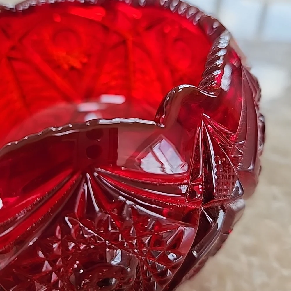 Vintage Fenton Ryby Red Pressed Regency Whirling Star Rose Bowl